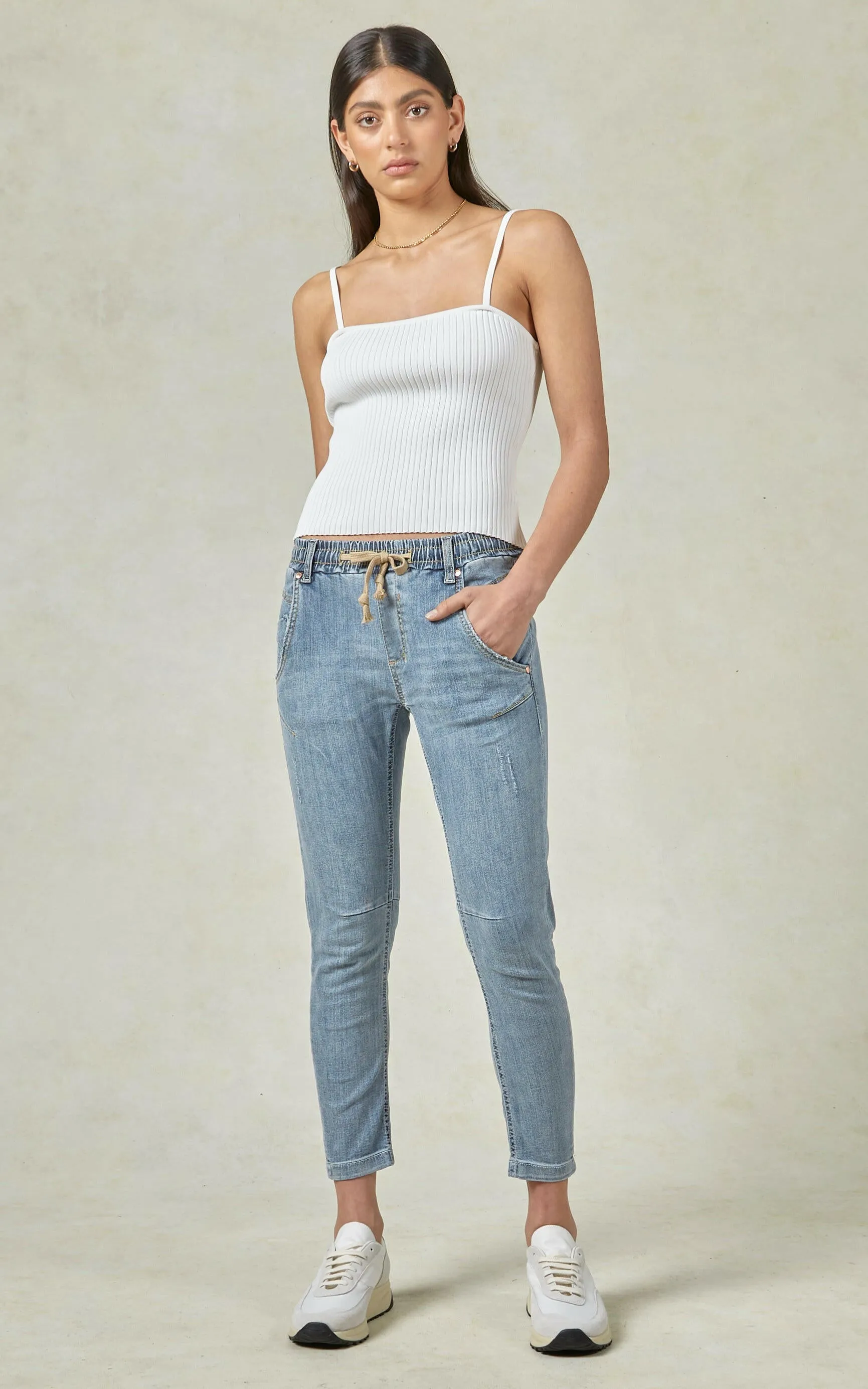 Active Sunbleached Jeans