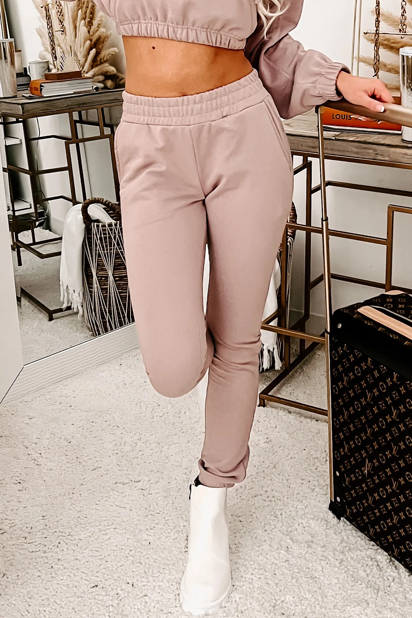 Impactful Mid-Rise Joggers (Mocha)