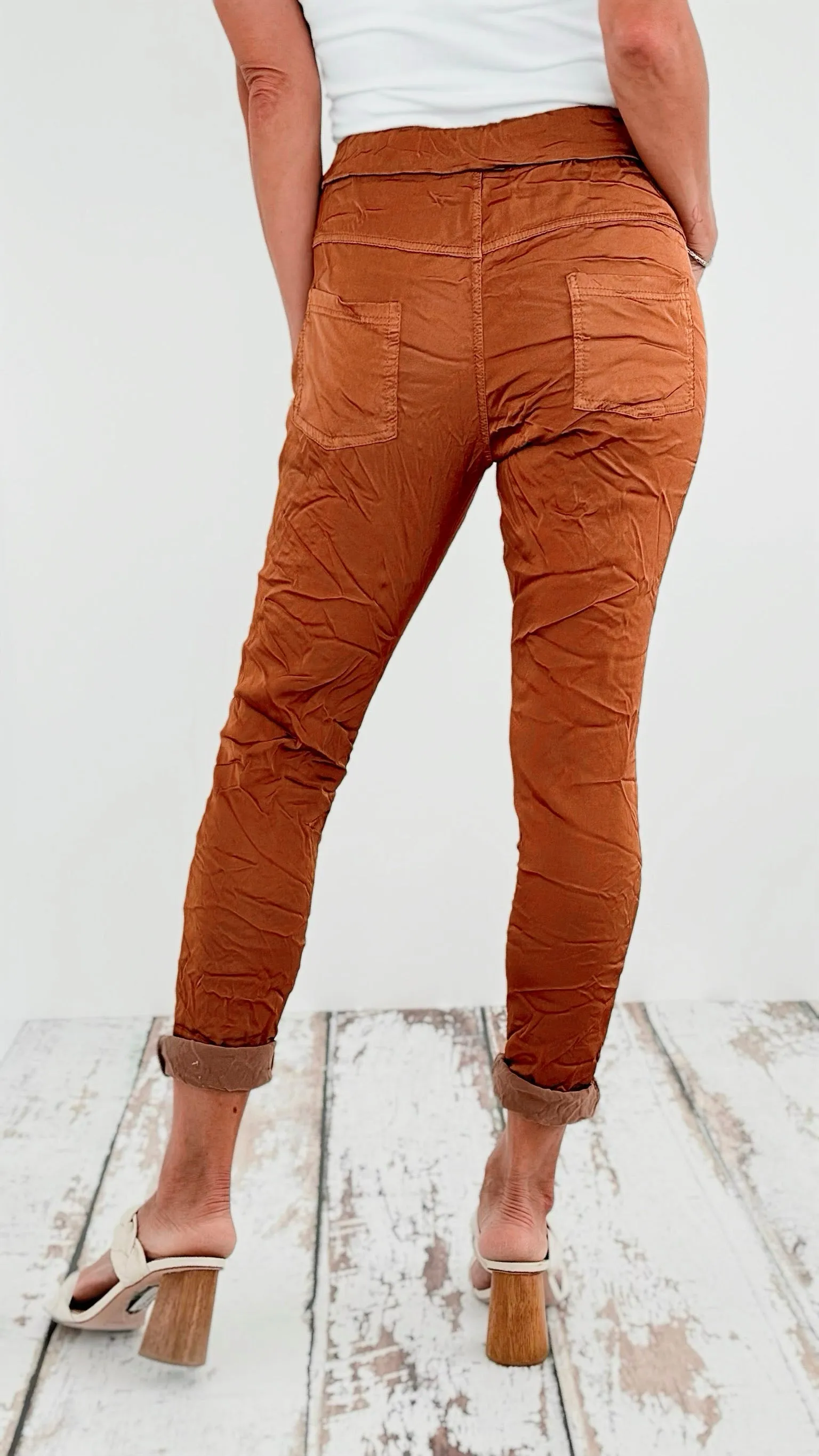 Italian Wish List Jogger - Camel