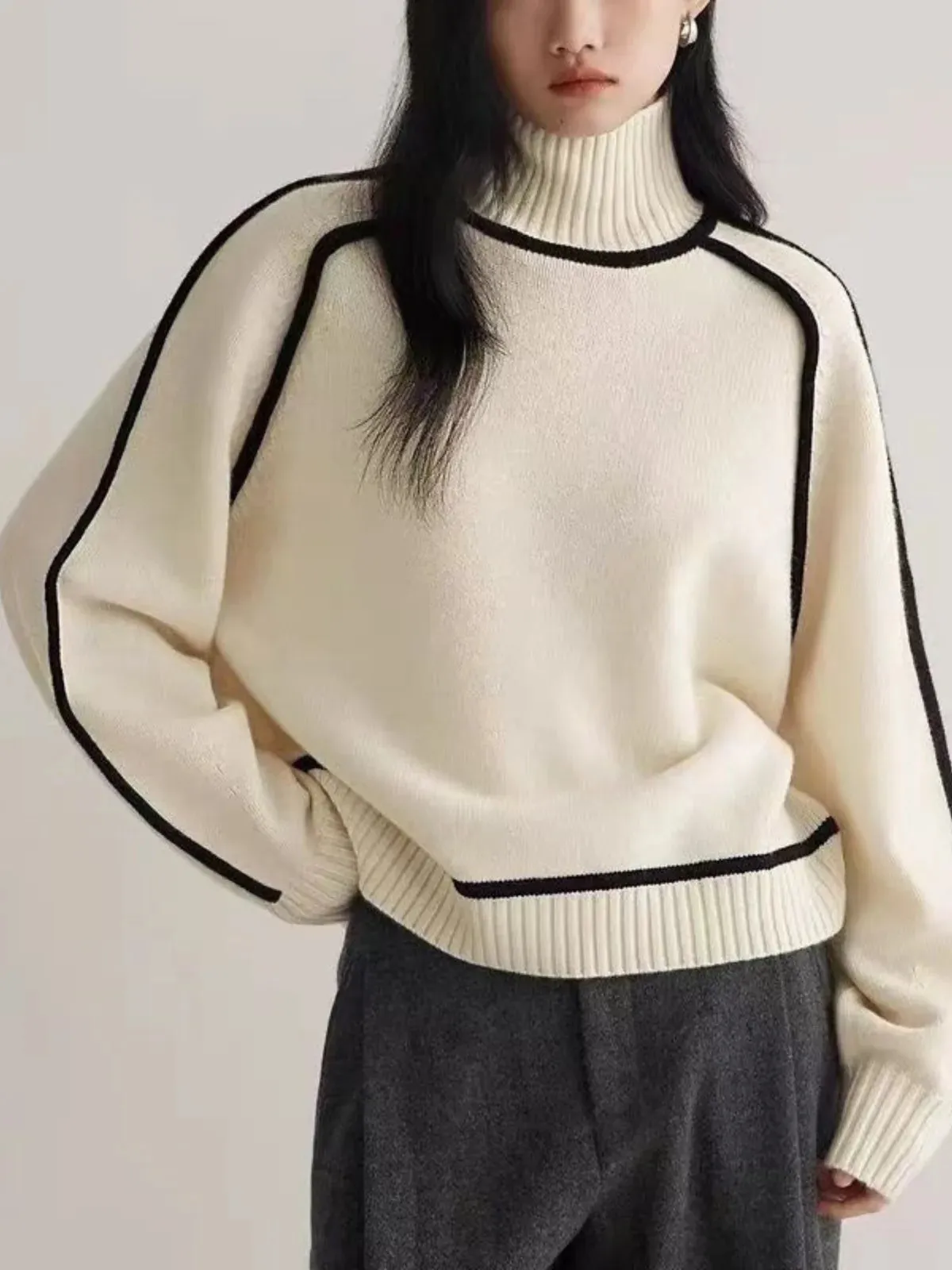 Luxe Wool Edge Trim Turtleneck Sweater