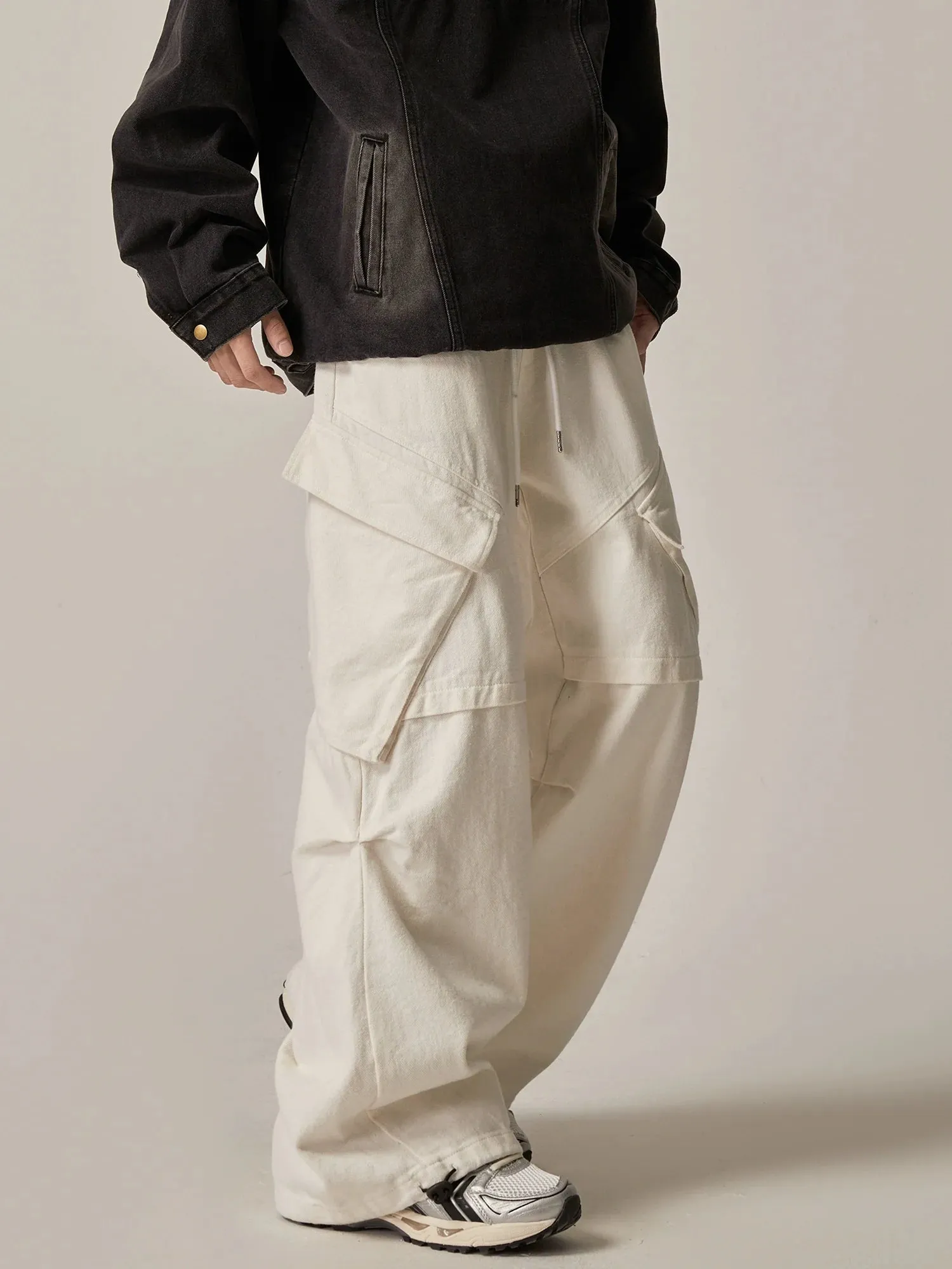 Oversized Cargo Denim Joggers with Multi-Pockets