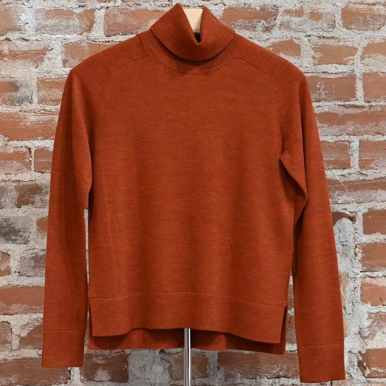 Pendleton Ladies Raglan Merino Turtleneck in Red Spice