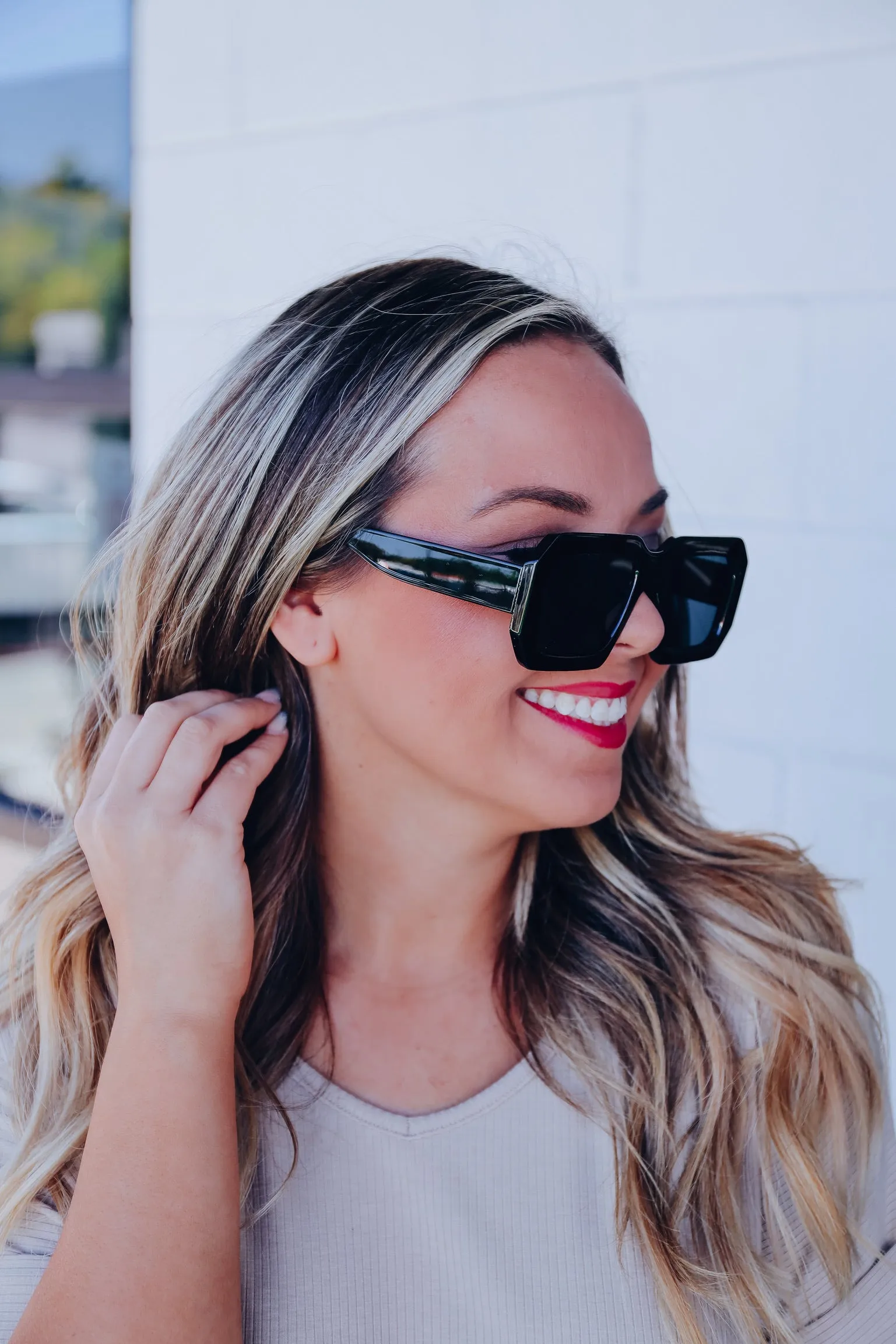 Retro Square Fashion Sunglasses - Black