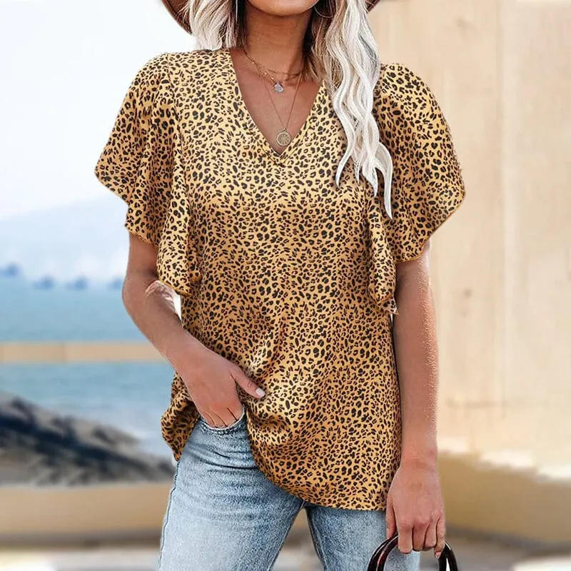 Short-sleeved blouse with V-neck and flower print