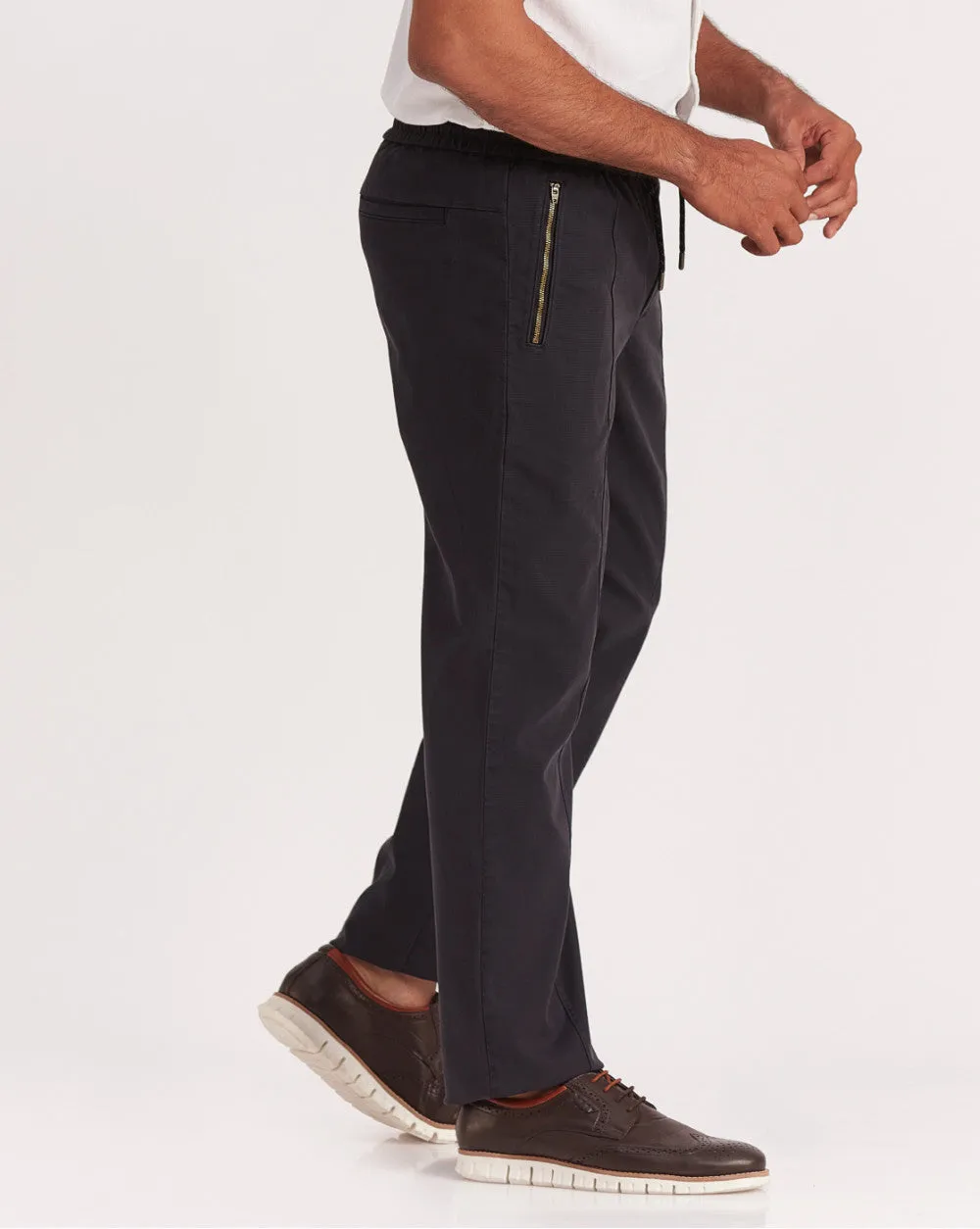 Tapered Fit Pintuck Joggers - Jet Black