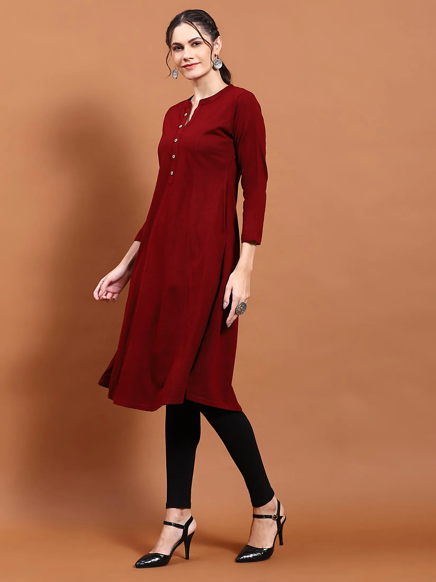 Winter Women Maroon Solid Kurta